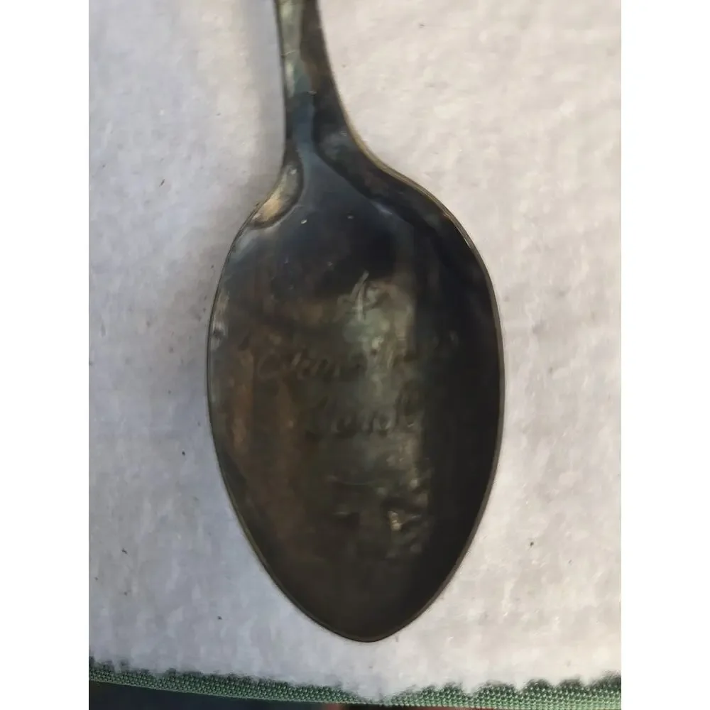 • CHARLES DICKENS CHRISTMAS CAROL SPOON SET (8) with Wooden Display Plaque